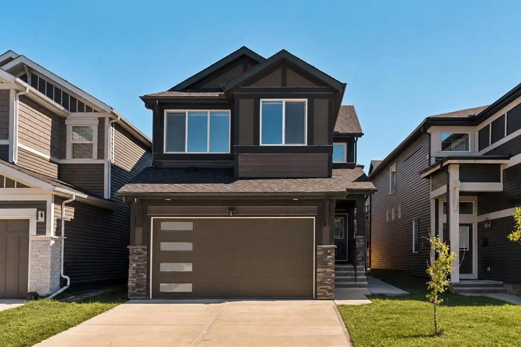 312 Lucas Way NW, Calgary — main listing photo