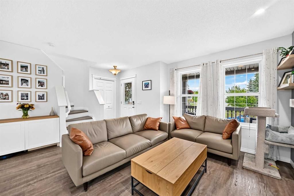 265 Everglen Rise SW, Calgary — photo 5 of 50