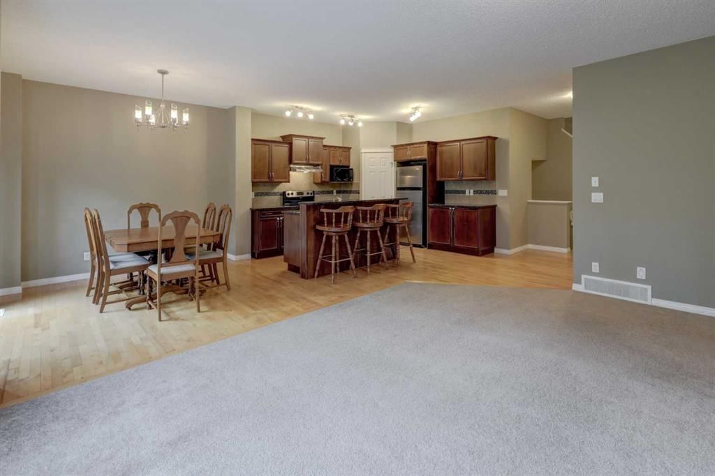 108 Kinlea Link NW, Calgary — photo 4 of 31