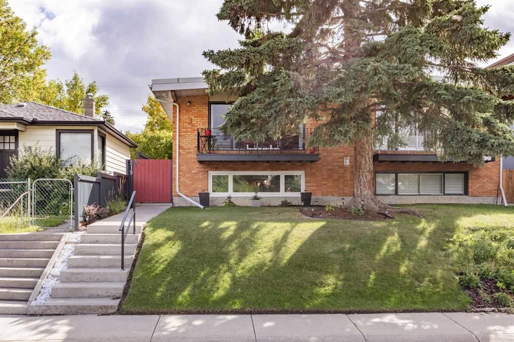 219 26 Avenue NE, Calgary — main listing photo