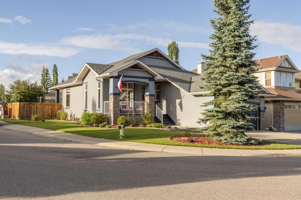 16 Royal oak Heights NW, Calgary — photo 2 of 43