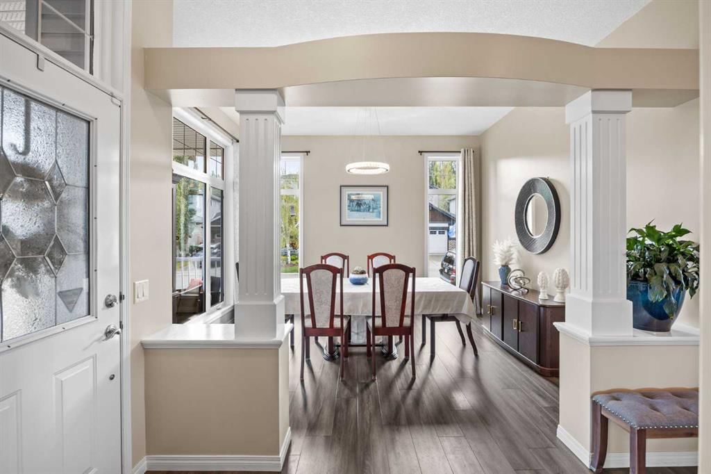 16 Royal oak Heights NW, Calgary — photo 5 of 43