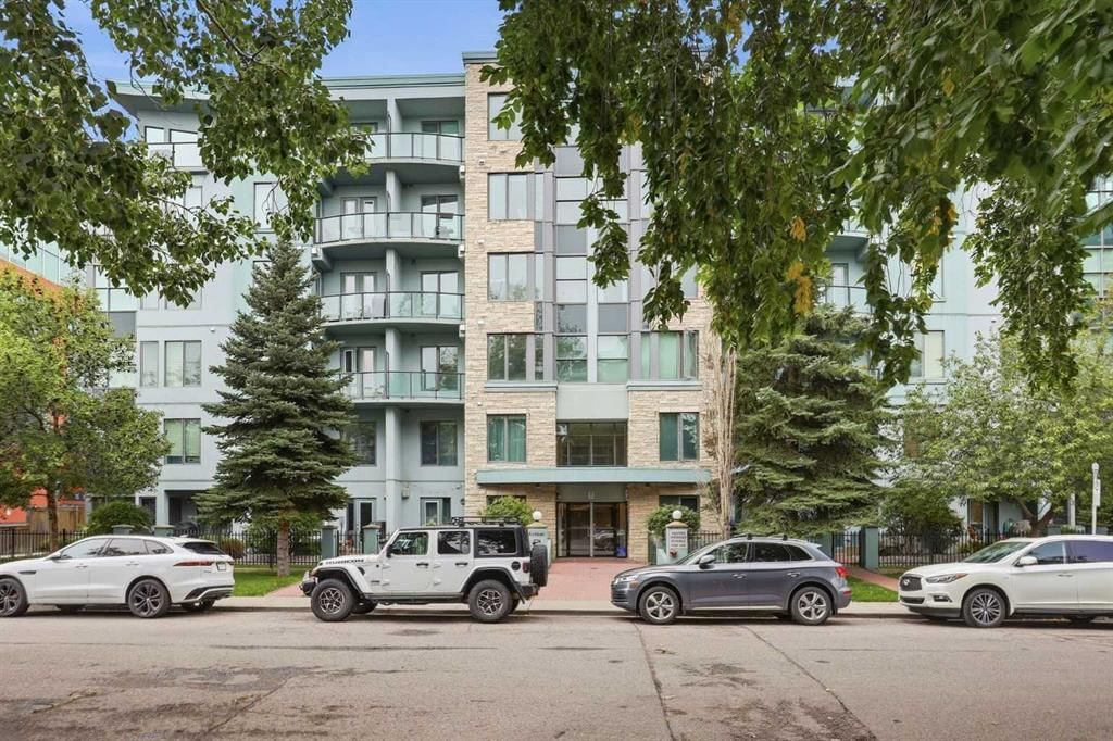 210, 328 21 Avenue SW, Calgary — photo 2 of 38