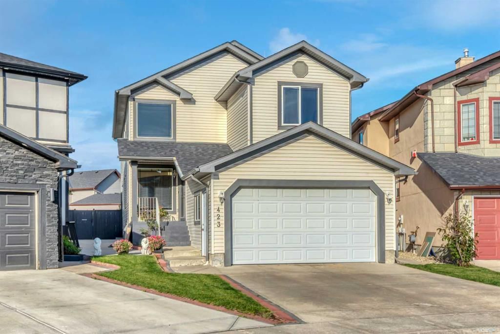 423 Taracove Estate Drive NE, Calgary — main listing photo