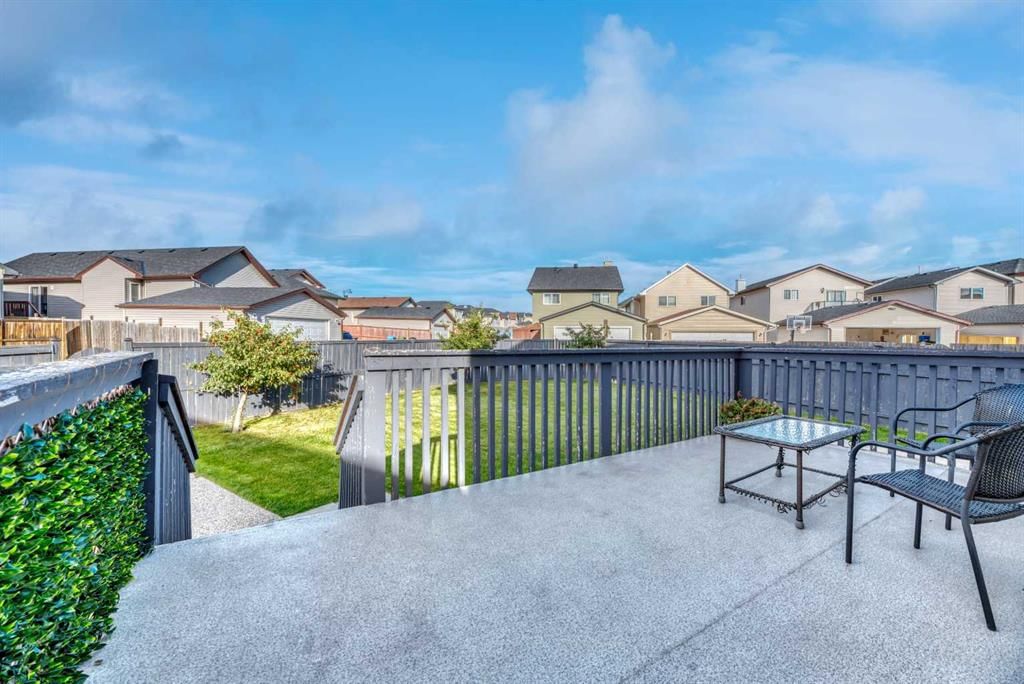 423 Taracove Estate Drive NE, Calgary — photo 3 of 50