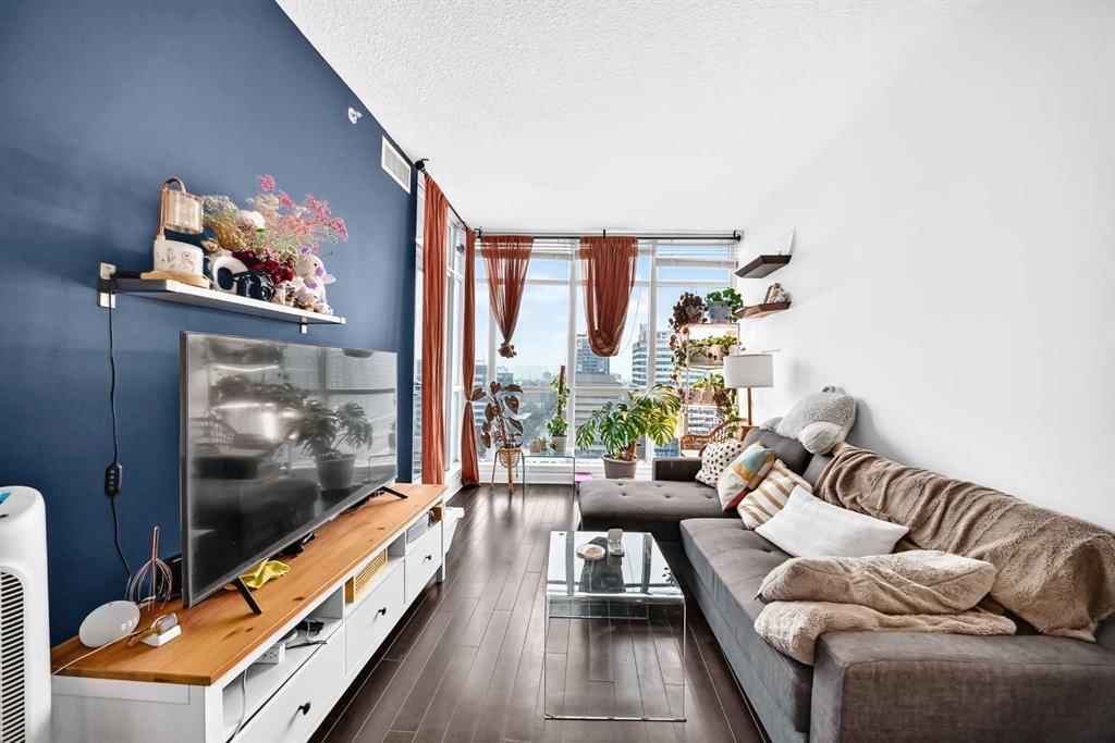 1504, 788 12 Avenue SW, Calgary — main listing photo
