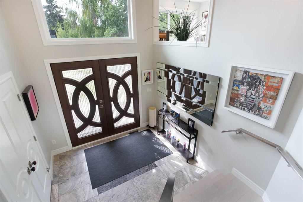 32 Bow Village Crescent NW, Calgary — photo 3 of 50