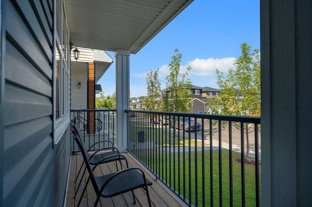 143 Dawson Harbour Hill, Chestermere — photo 4 of 42