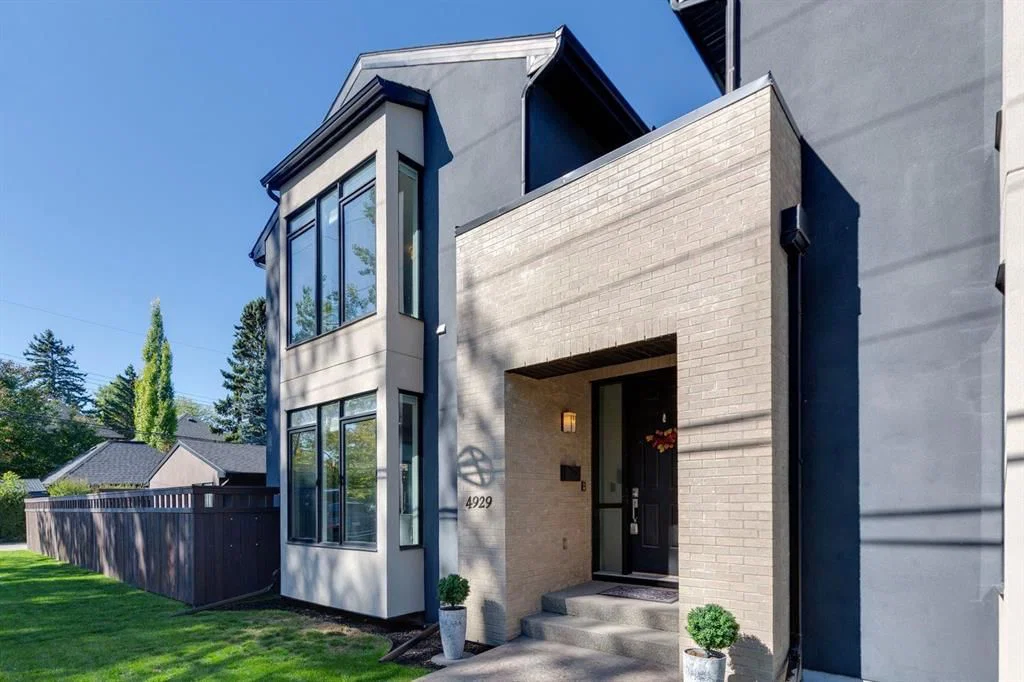 4929 21 Street SW, Calgary — main listing photo