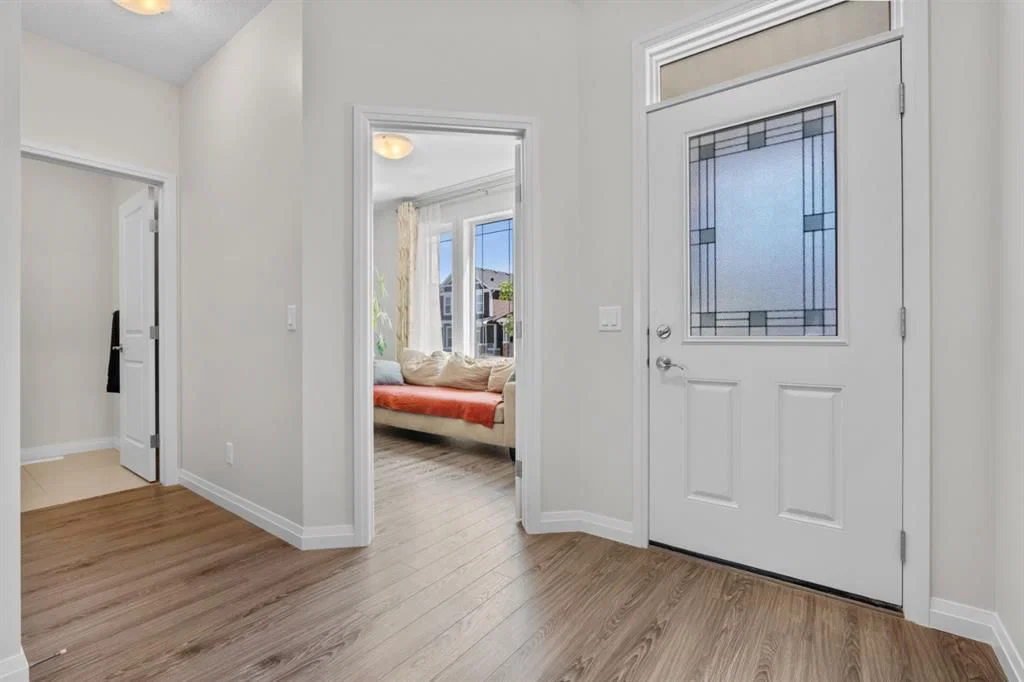 31 Red Embers Lane NE, Calgary — photo 3 of 43