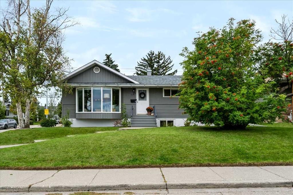 103 Grafton Drive SW, Calgary — main listing photo