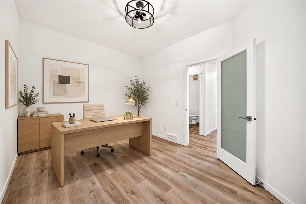 551 Mercado Avenue SE, Calgary — photo 5 of 50