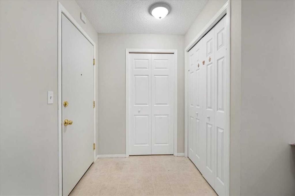 213, 3000 Citadel Meadow Point NW, Calgary — photo 5 of 38