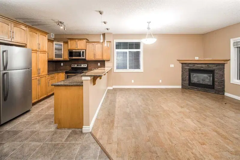 102, 110 12 Avenue NE, Calgary — photo 4 of 22