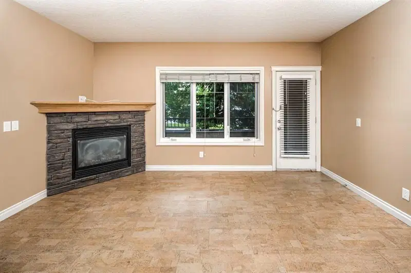 102, 110 12 Avenue NE, Calgary — photo 5 of 22