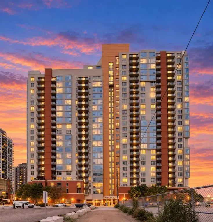 306, 1053 10 Street SW, Calgary — main listing photo