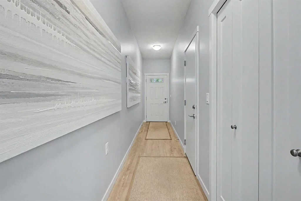 404, 428 Nolan Hill Drive NW, Calgary — photo 3 of 35