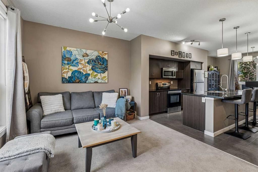 304 Cranfield Common SE, Calgary — photo 4 of 23