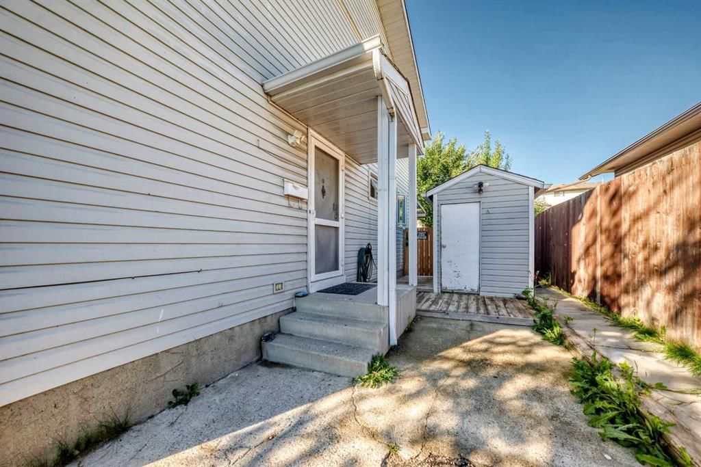 2515 62 Street NE, Calgary — photo 5 of 50
