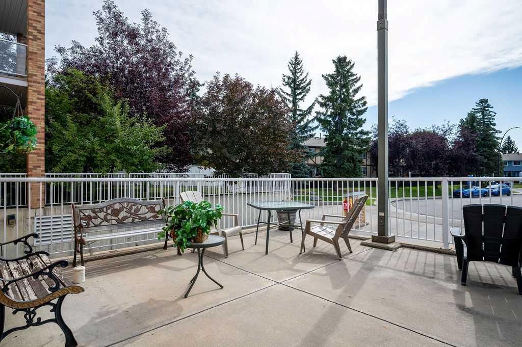 439, 165 Manora Place NE, Calgary — photo 2 of 32