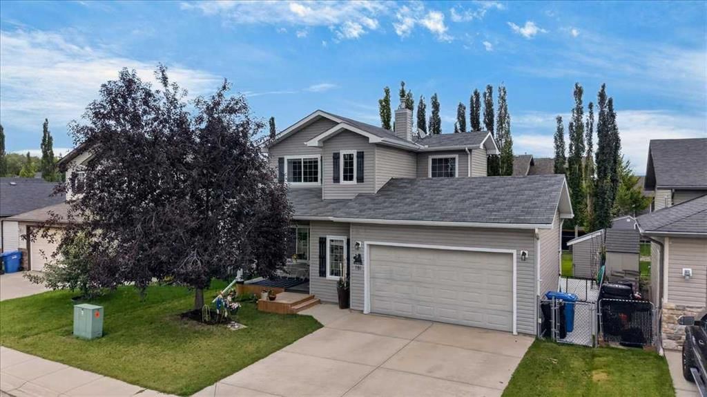 781 Stonehaven Drive, Carstairs — main listing photo