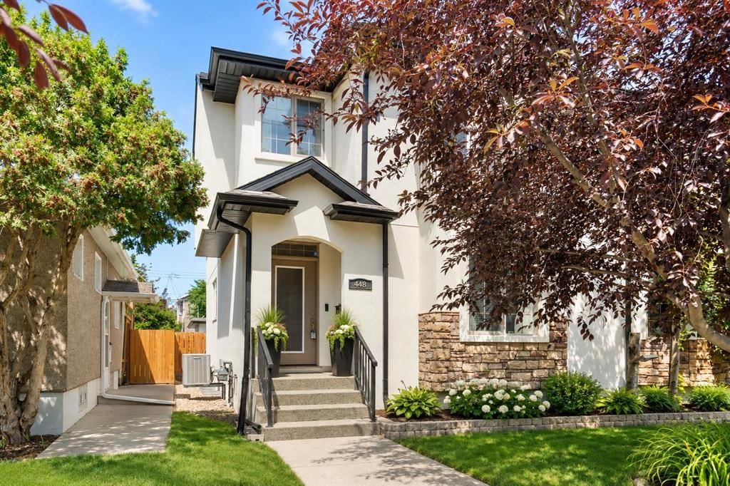 448 25 Avenue NW, Calgary — main listing photo