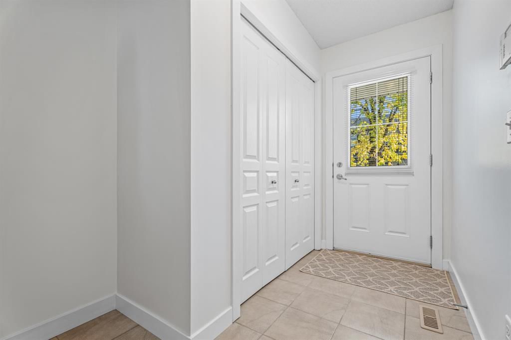 103 Panatella Road NW, Calgary — photo 3 of 42