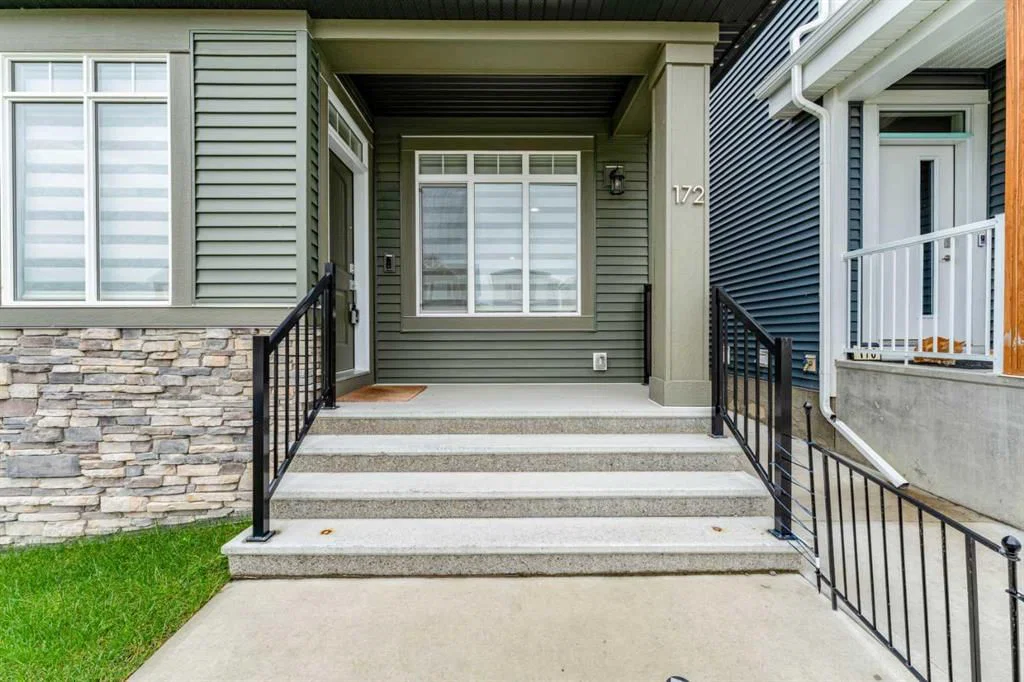 172 Belmont Green SW, Calgary — photo 2 of 48