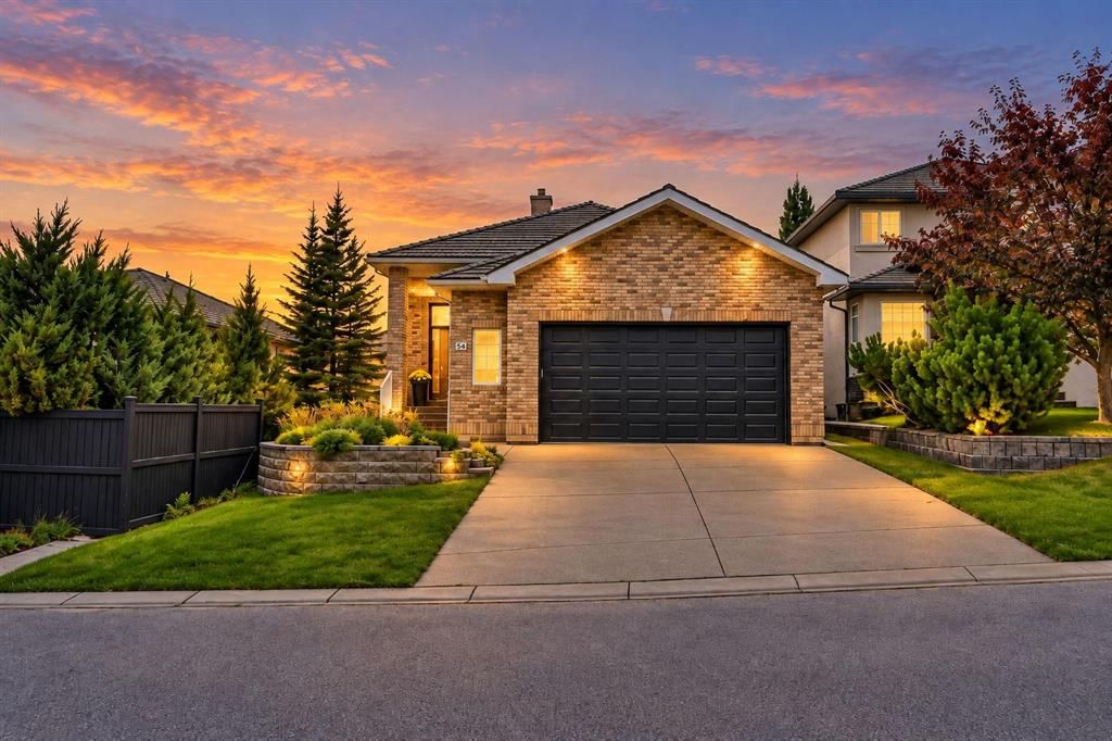 54 ROYAL CREST Way NW, Calgary — main listing photo