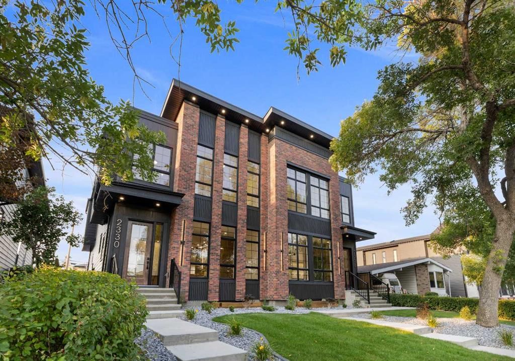 2330 54 Avenue SW, Calgary — photo 2 of 44