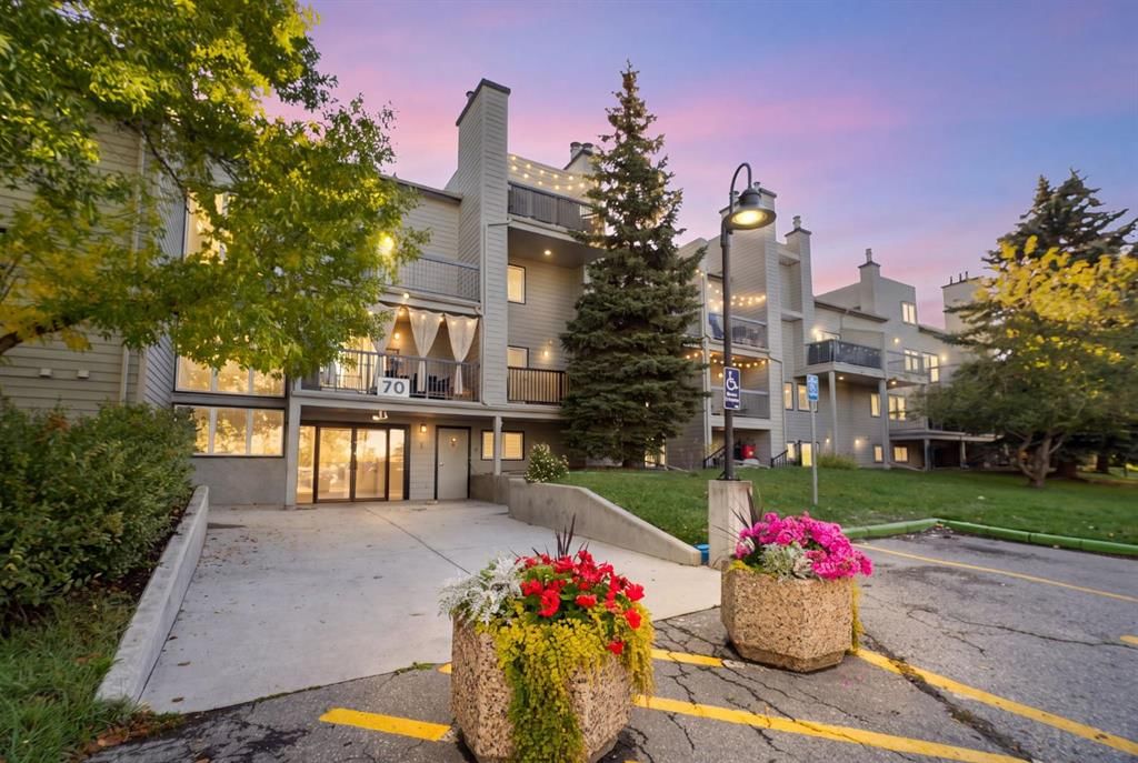 2136, 70 Glamis Drive SW, Calgary — main listing photo