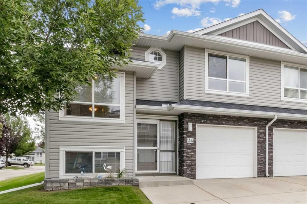 144, 55 Fairways Drive NW, Calgary — semi detached (half duplex) for sale