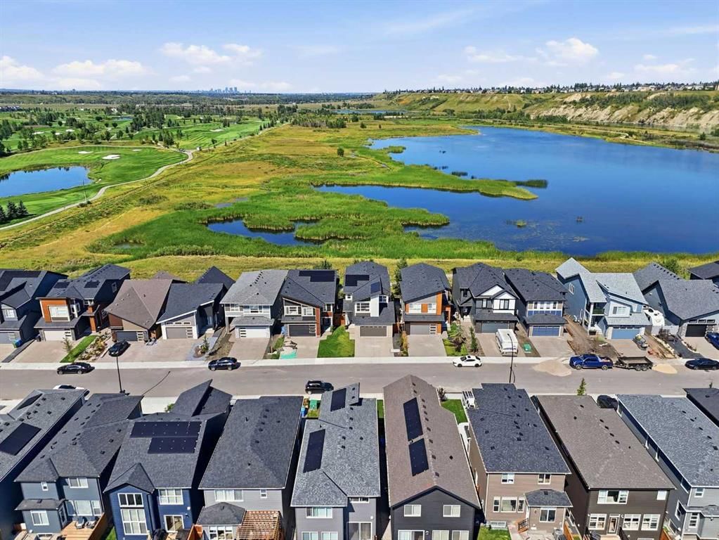 129 Wolf Hollow Villas SE, Calgary — main listing photo