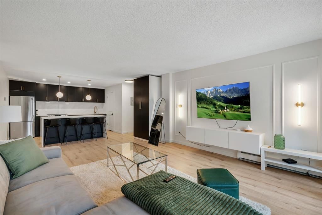 301, 1331 15 Avenue SW, Calgary — main listing photo