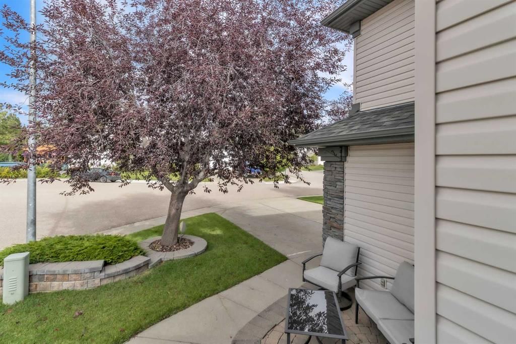 7 Tuscarora Point NW, Calgary — photo 5 of 50