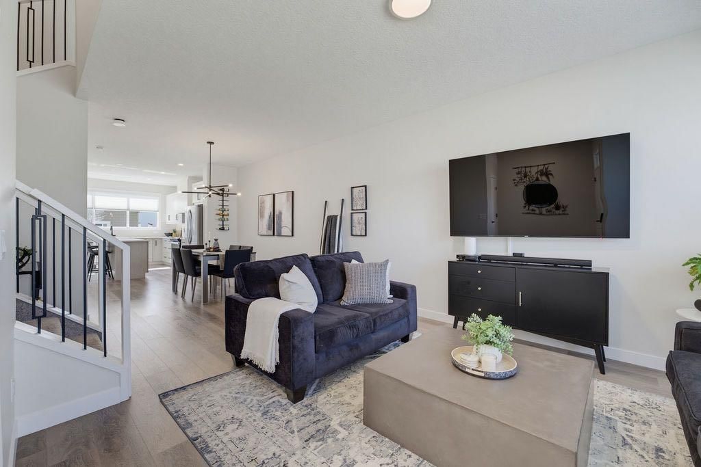 9 Amblefield Passage NW, Calgary — photo 4 of 42