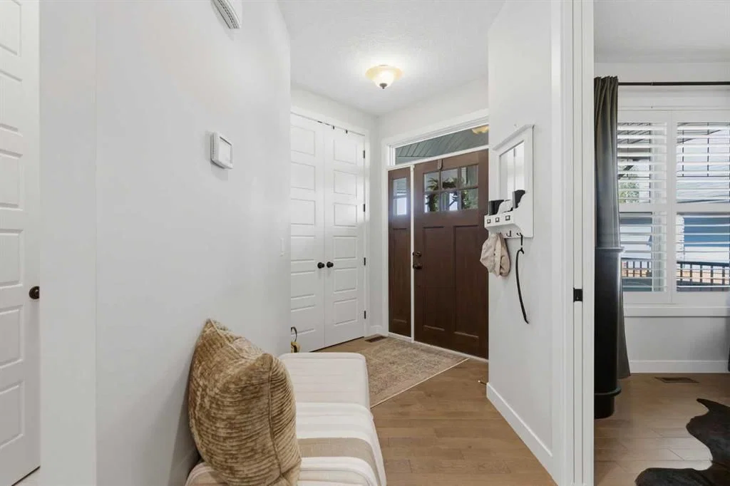 110 Cranbrook Hill SE, Calgary — photo 4 of 50