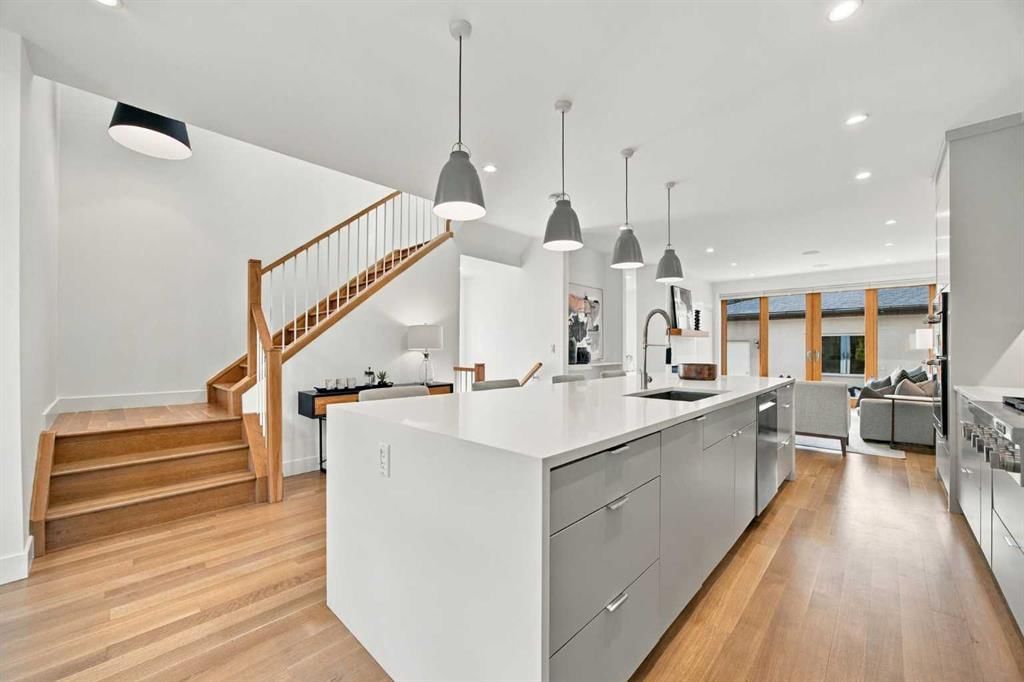 1105 Child Avenue NE, Calgary — photo 5 of 50