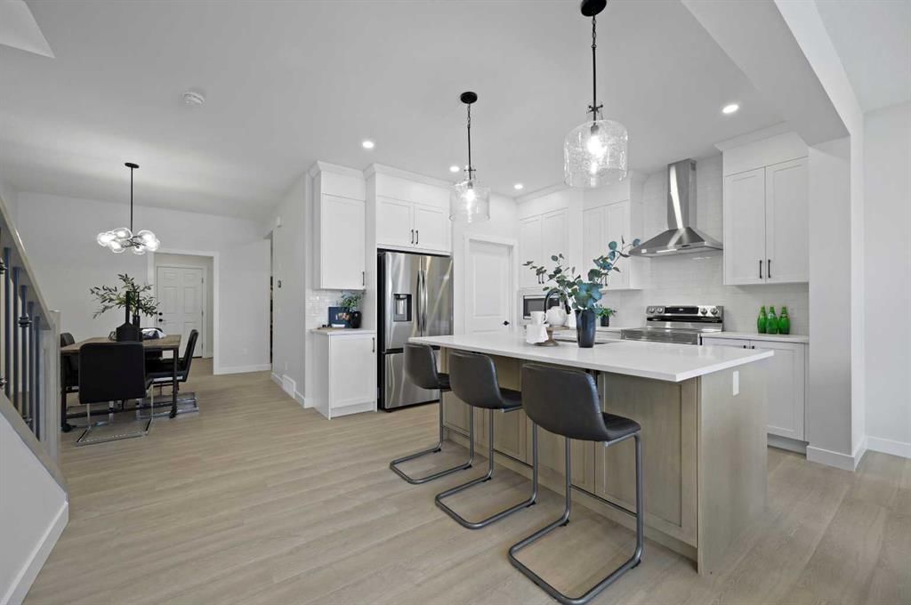 7 Fireside Common, Cochrane — photo 2 of 11