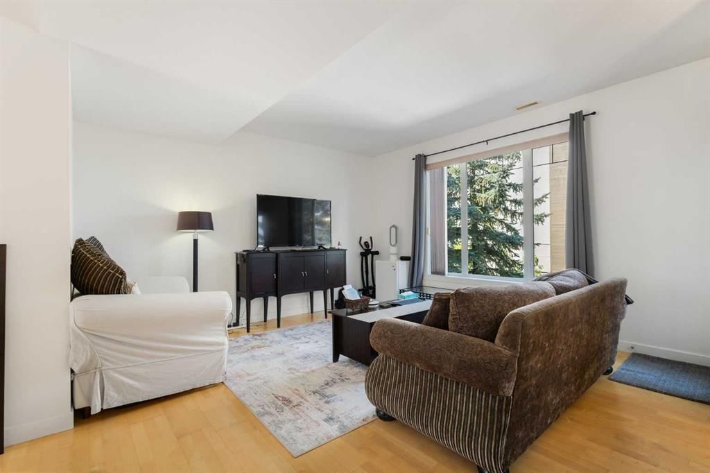 805, 8000 Wentworth Drive SW, Calgary — photo 2 of 21