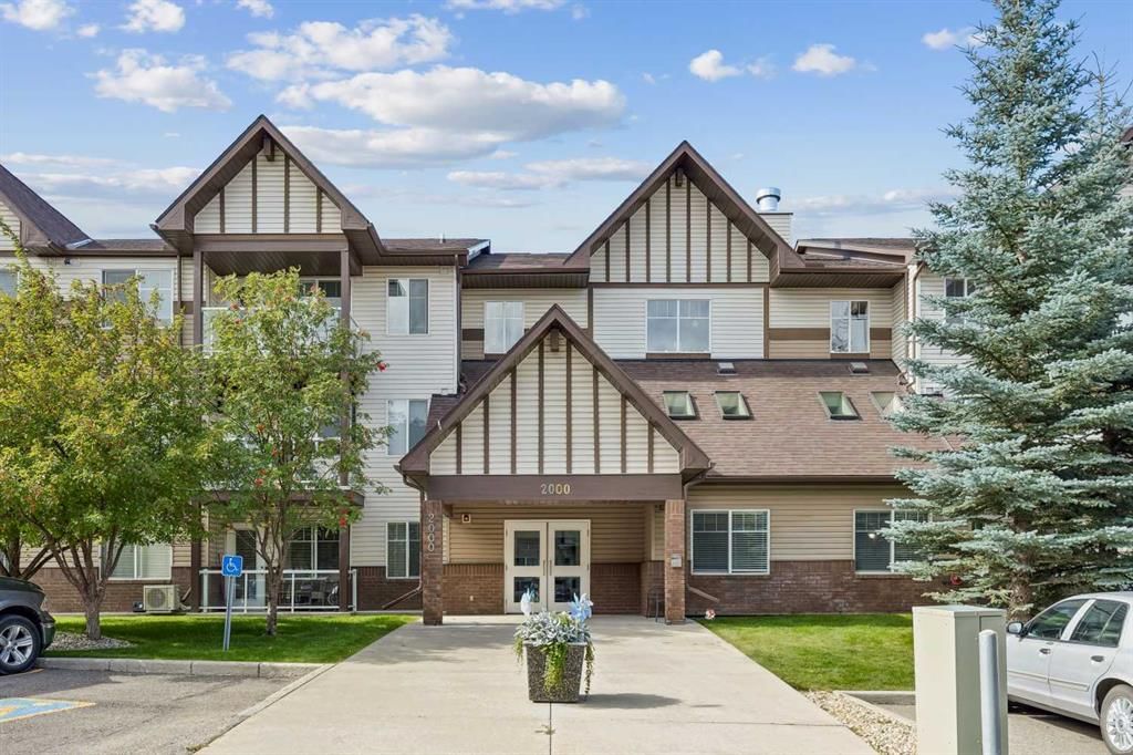2115, 200 Community Way, Calgary — apartment for sale