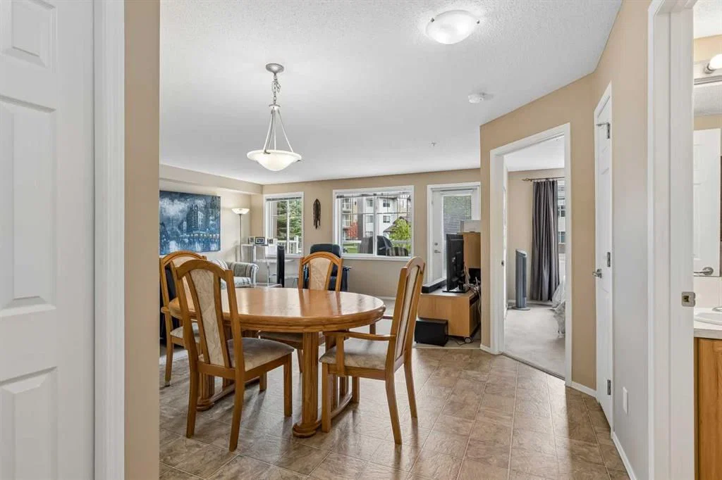 2115, 200 Community Way, Okotoks — photo 3 of 33