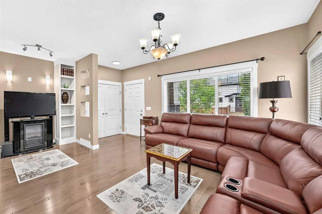 41 Skyview Ranch Manor NE, Calgary — photo 4 of 35