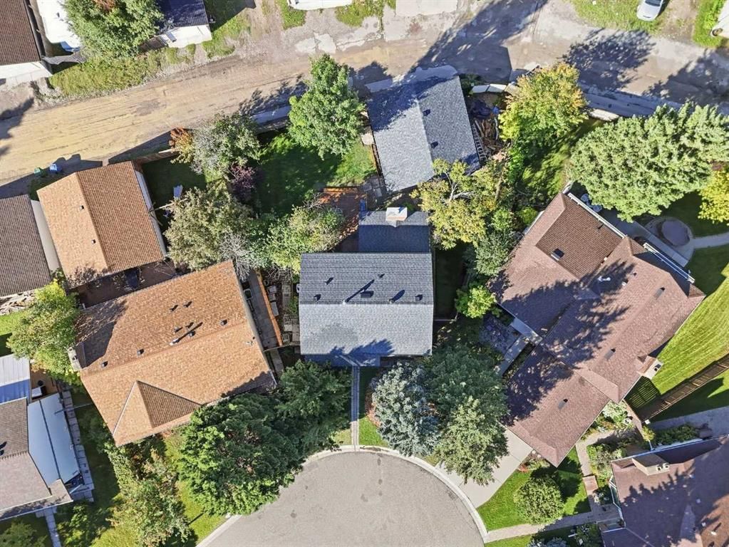 44 Cedarwood Bay SW, Calgary — photo 2 of 43