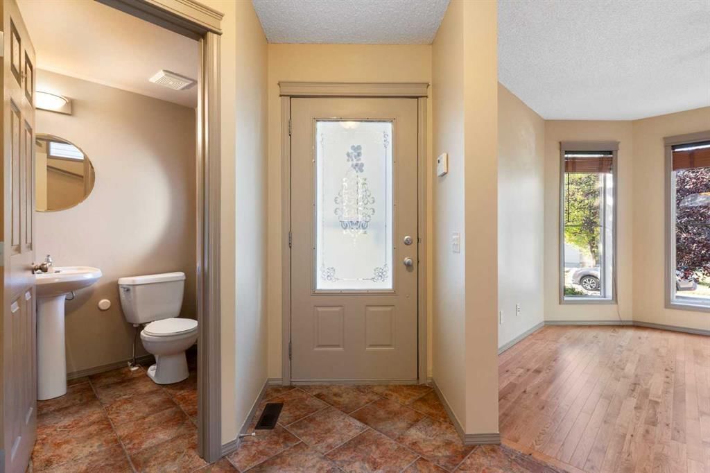 12 Tuscany Springs Circle NW, Calgary — photo 3 of 47