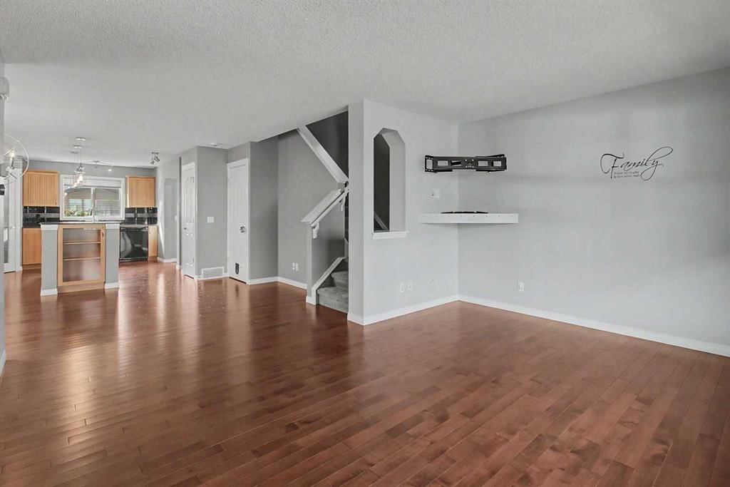 156 Morningside Manor SW, Airdrie — photo 4 of 35