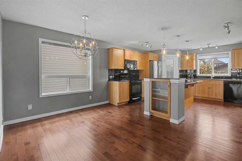 156 Morningside Manor SW, Airdrie — photo 5 of 35