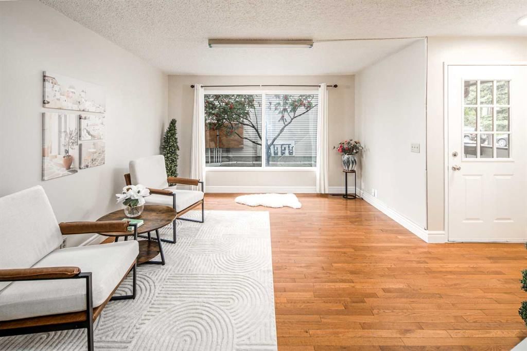 42, 380 Bermuda Drive NW, Calgary — main listing photo