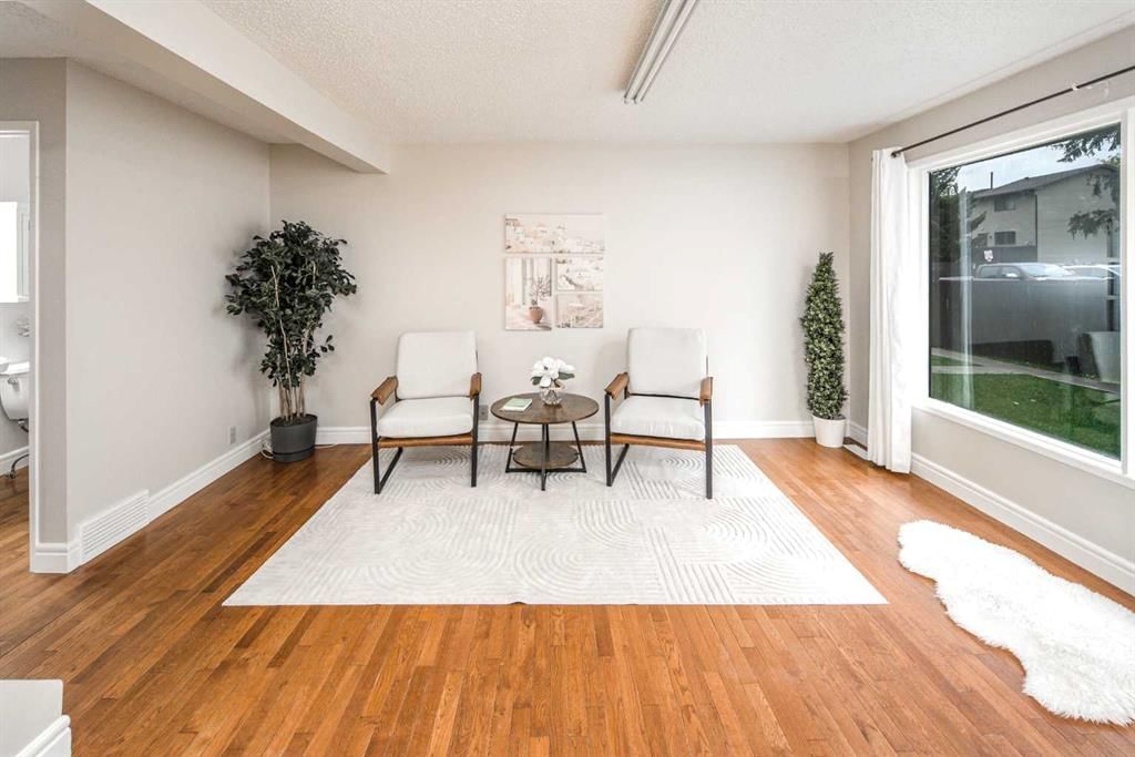 42, 380 Bermuda Drive NW, Calgary — photo 3 of 32