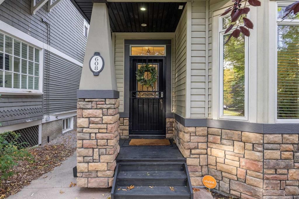 608 24 Avenue SW, Calgary — photo 2 of 50